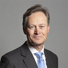Portrait of Dr Matthew Offord