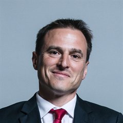 Portrait of Dr Paul Williams