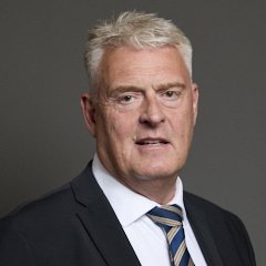 Portrait of Lee Anderson