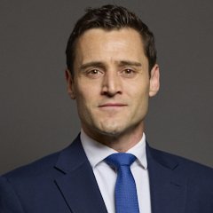 Portrait of Dr Luke Evans