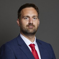 Portrait of Dan Aldridge