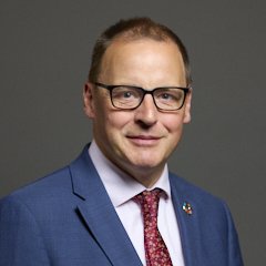 Portrait of Dr Scott Arthur