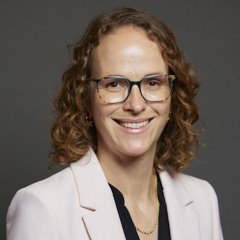 Portrait of Alison Bennett