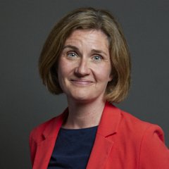 Portrait of Dr Beccy Cooper